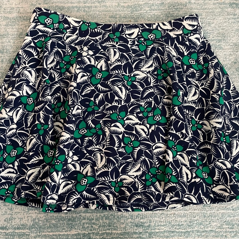 Atmosphere Skirt